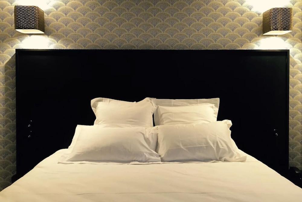 Urban Style Hotel Des Carmes Aurillac Exterior foto